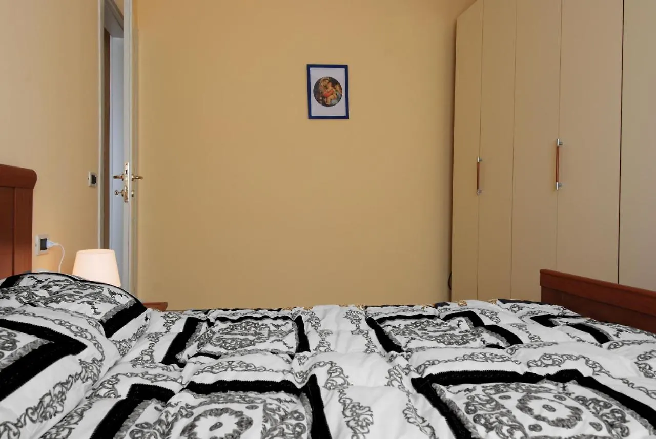 Ur-Nest Gigli 1 Bedroom Apartment ボローニャ 0*,  イタリア
